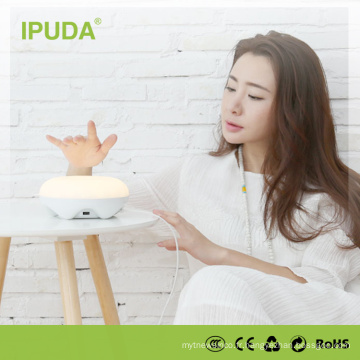 2016 Lampe à LED Motion Sensor LED Night Light Lampe de table ignifuge non tactile